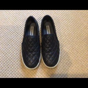 Steve Madden Quilted Sneaker